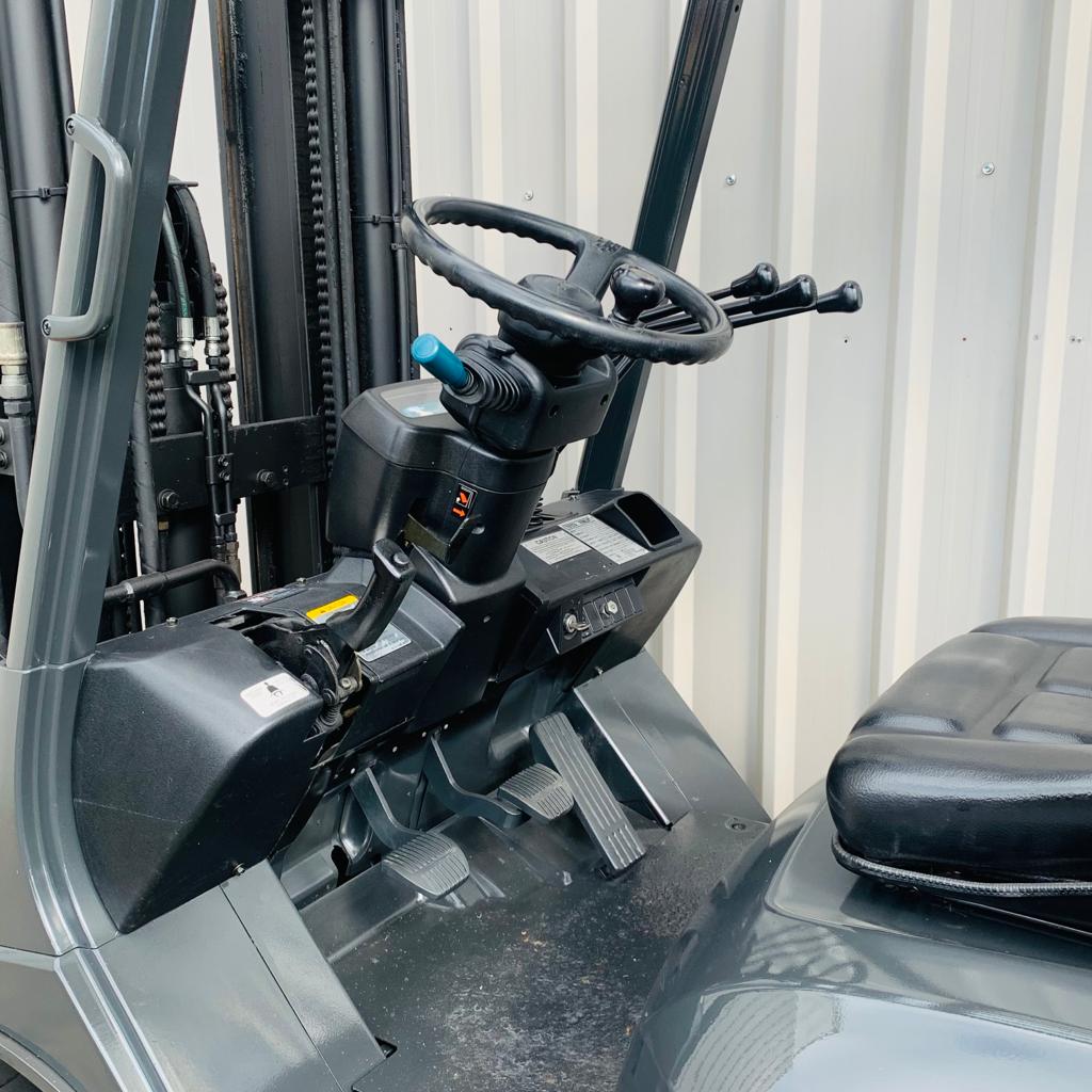 Used Gas 6 Ton Forklift - Image 7